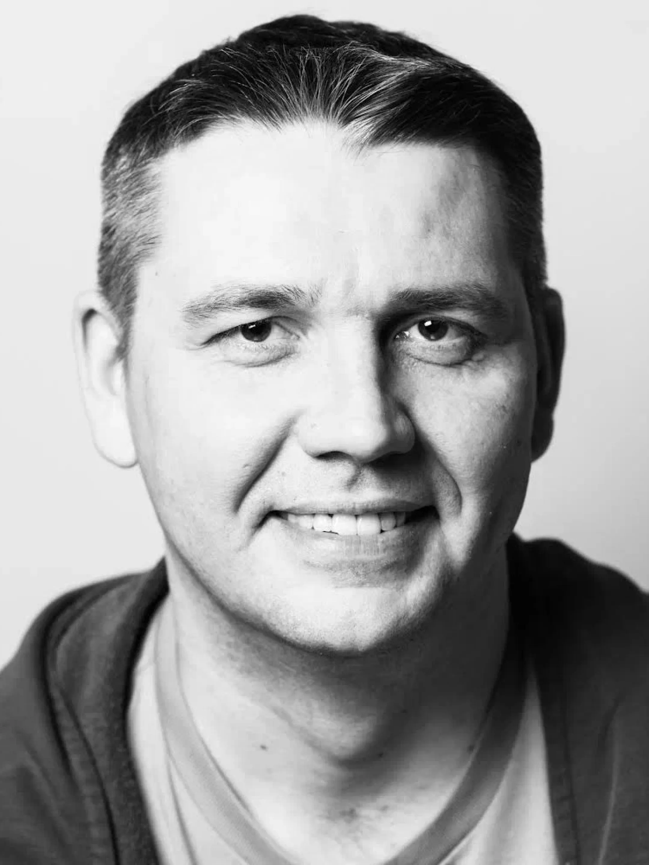 Николай Попов